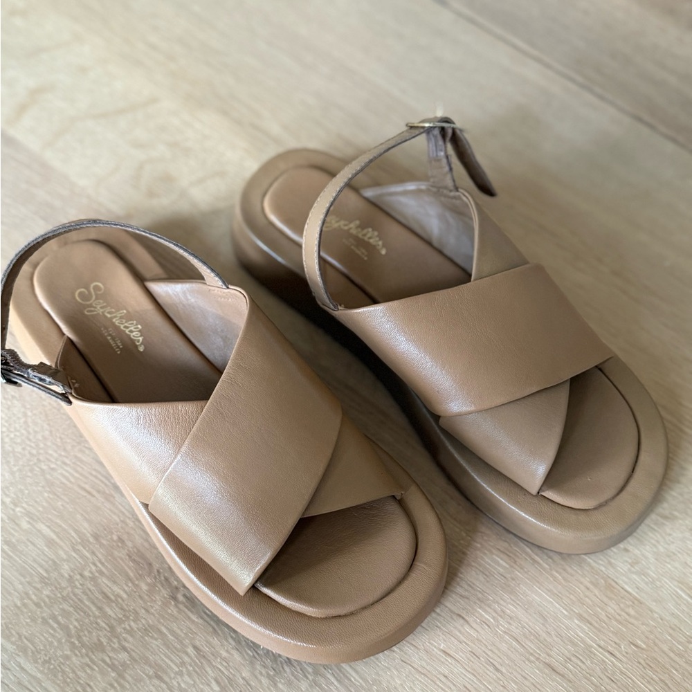 Brand New Seychelle Tan Leather Sandals for Women